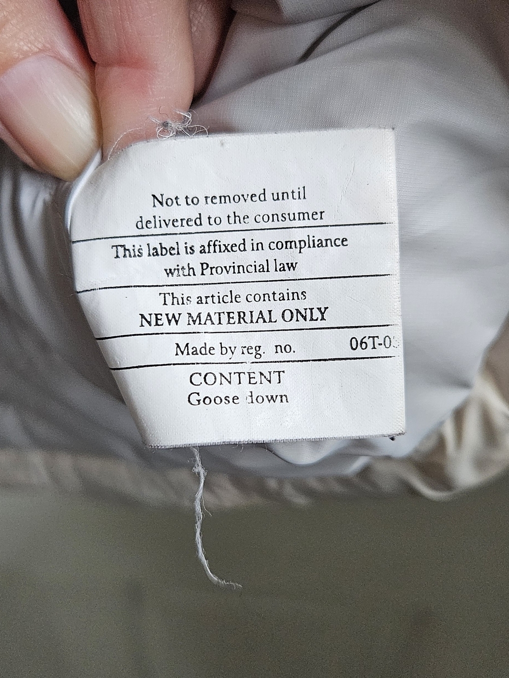 Patagonia Women's Down Puffer Jacket - Picture 6 of 10